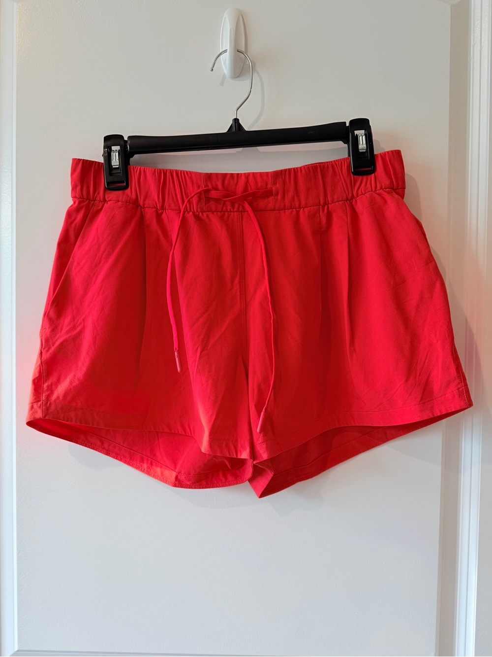 Lululemon Athletica Size 6